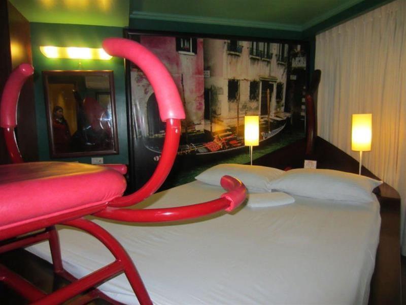 皇家贝拉焦酒店 马尼拉 外观 照片